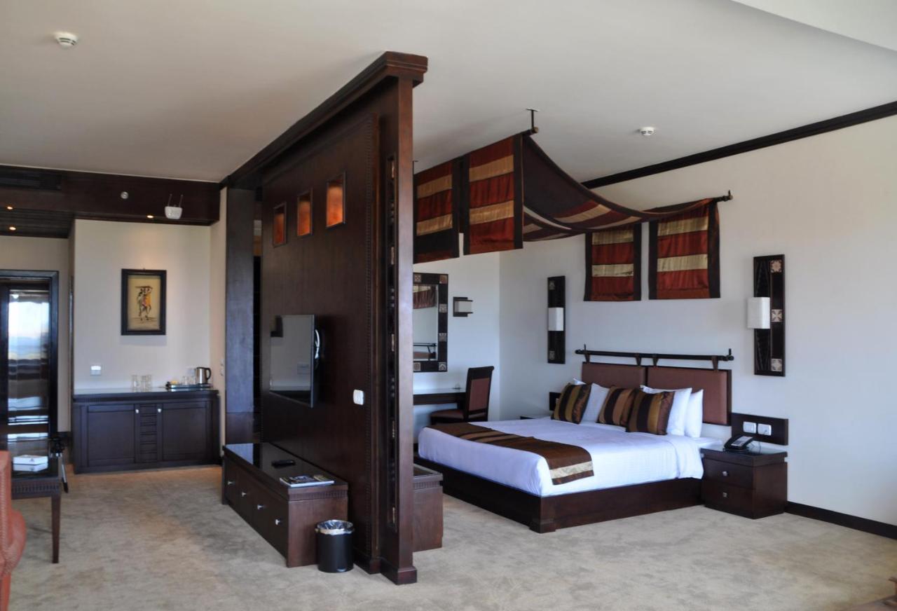 Africana Hotel & Spa Qaryat Shakush Exterior photo